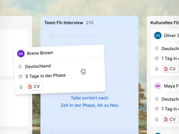 Join Hiring-Pipeline als Kanban-Board mit Kandidatenkarten über Phasen von Beworben bis Angebot